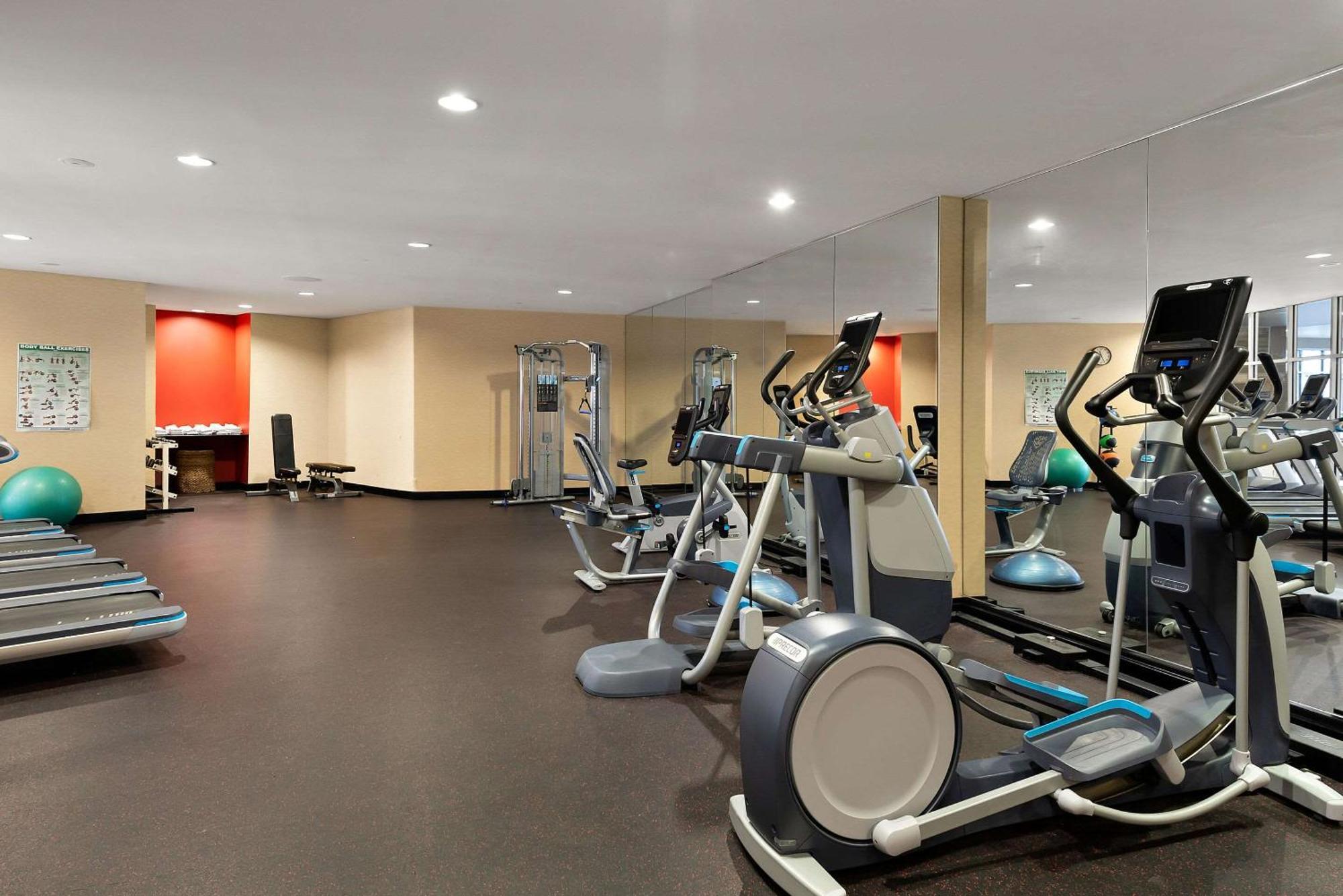 Cambria Hotel Columbus - Polaris Екстериор снимка