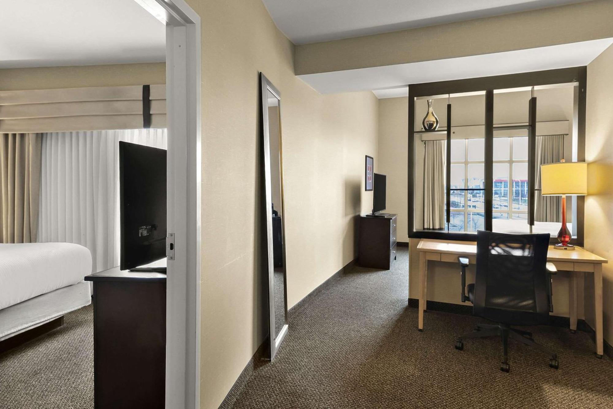 Cambria Hotel Columbus - Polaris Екстериор снимка