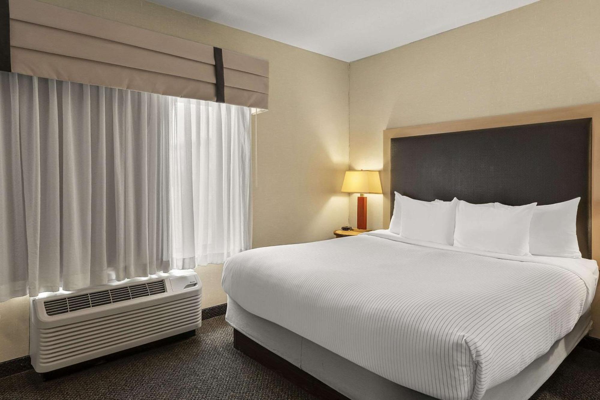 Cambria Hotel Columbus - Polaris Екстериор снимка
